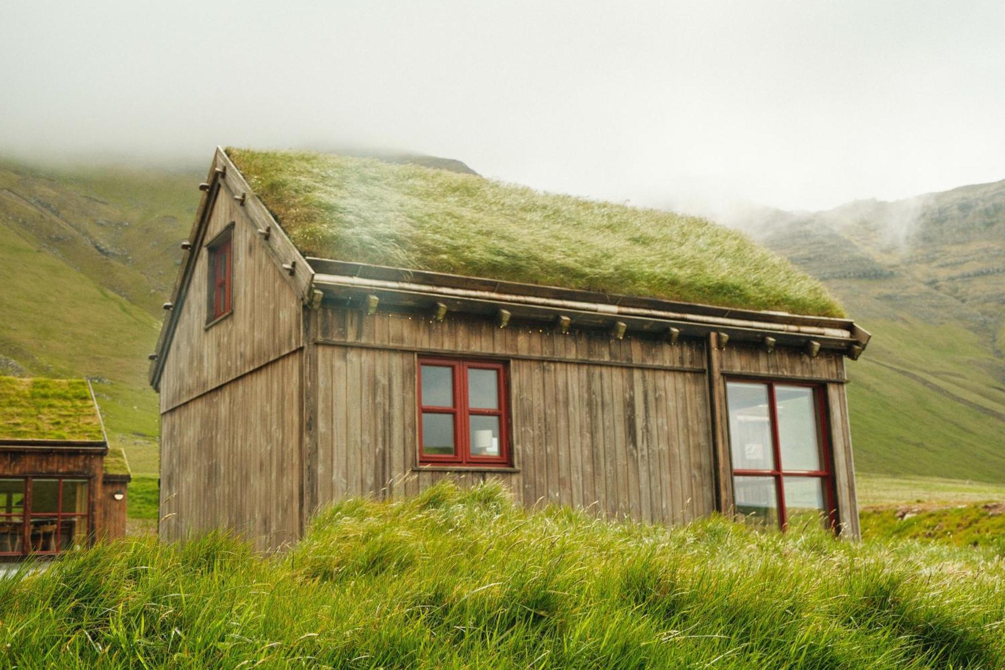 Múlafossur Cottage No 1 by Famous Waterfall in Gásadalur Exterior foto