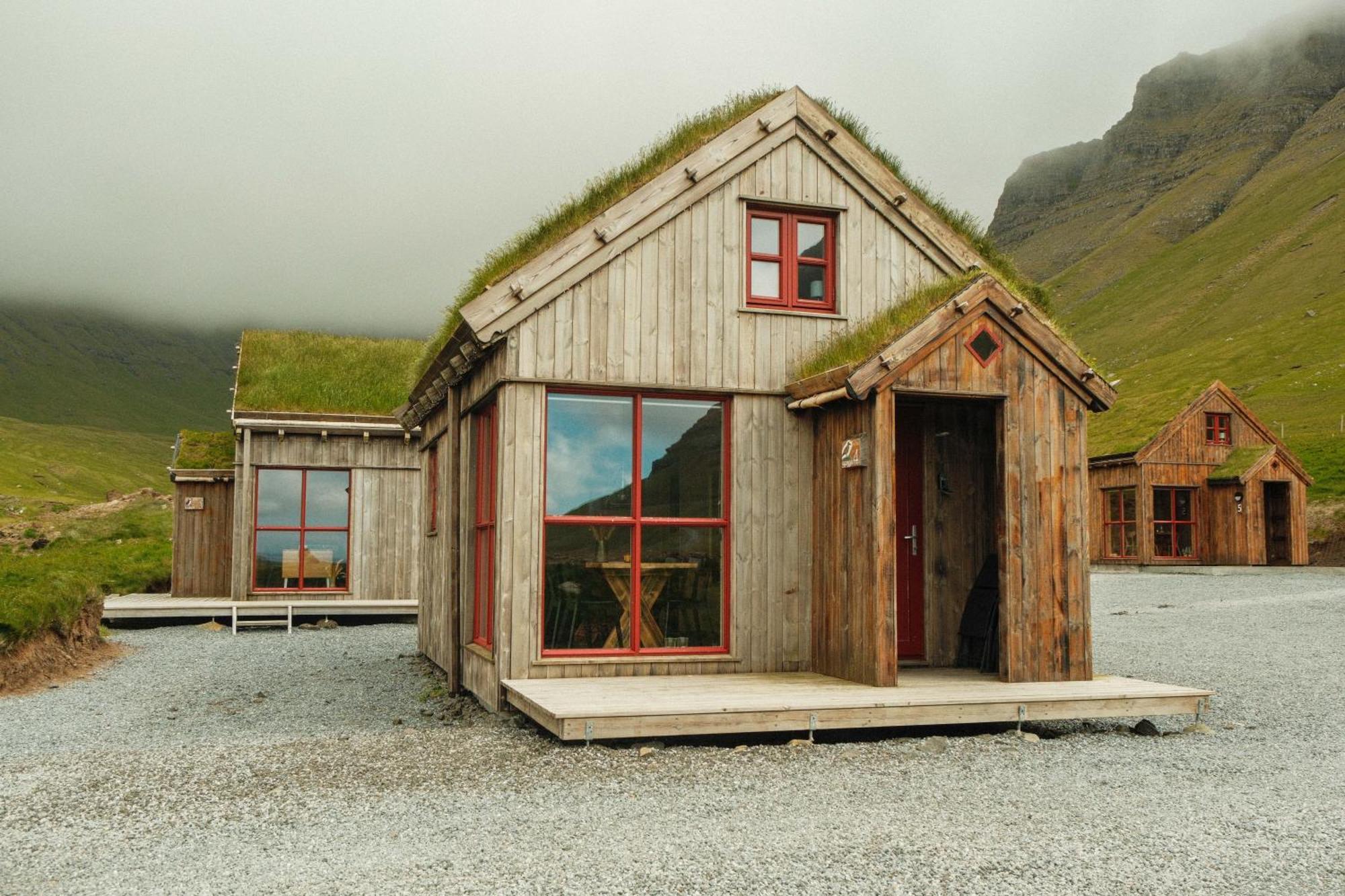 Múlafossur Cottage No 1 by Famous Waterfall in Gásadalur Exterior foto