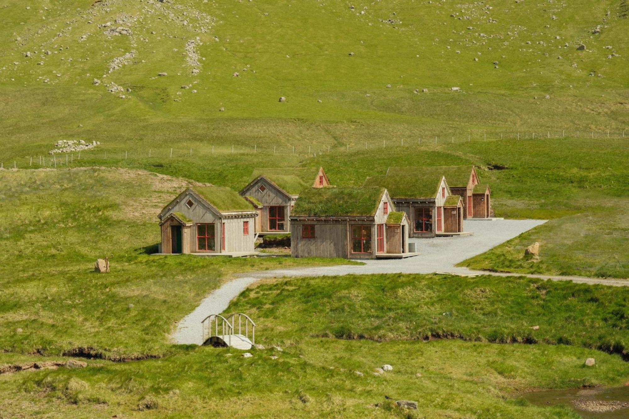 Múlafossur Cottage No 1 by Famous Waterfall in Gásadalur Exterior foto