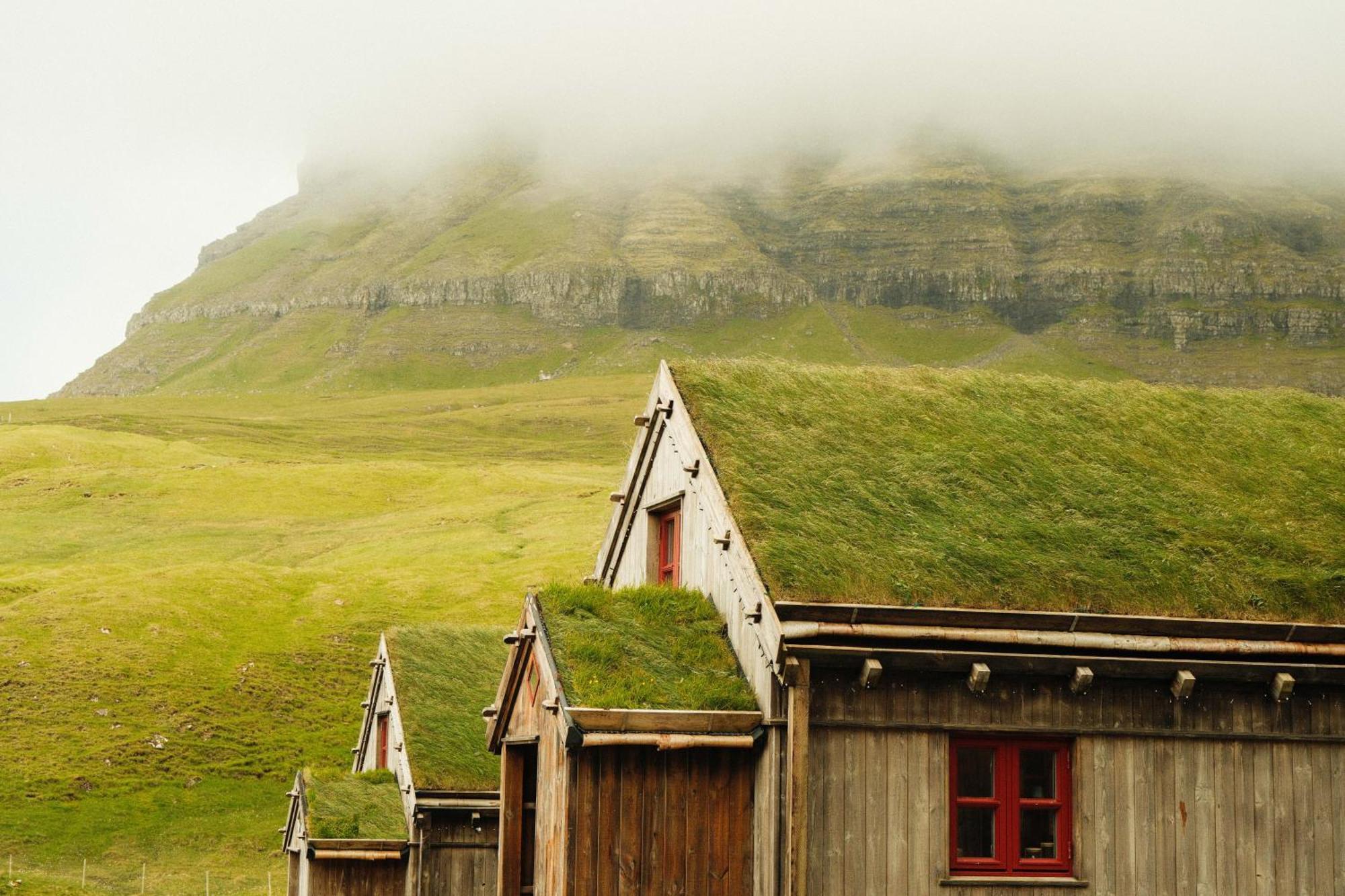 Múlafossur Cottage No 1 by Famous Waterfall in Gásadalur Exterior foto