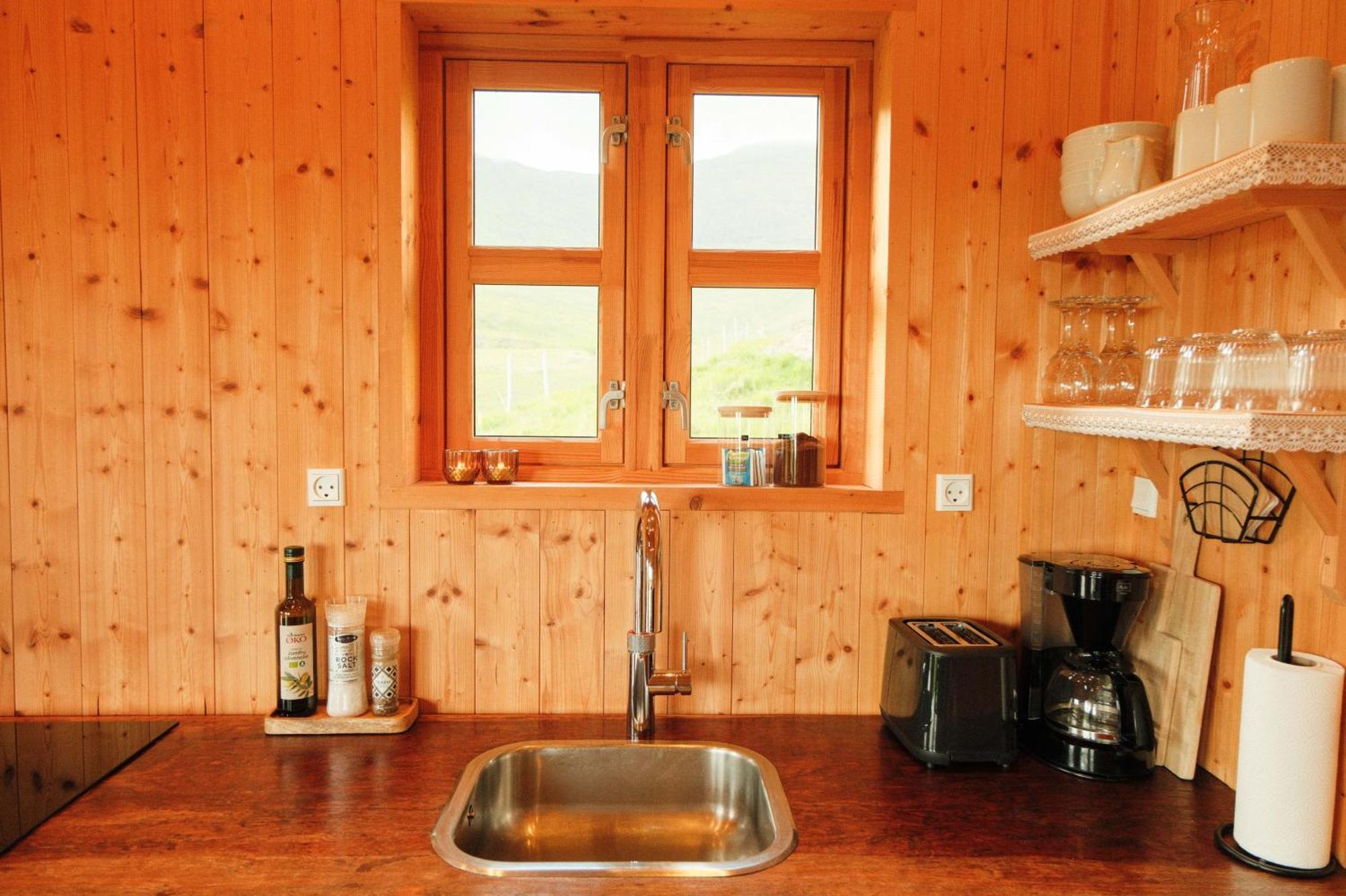 Múlafossur Cottage No 1 by Famous Waterfall in Gásadalur Exterior foto