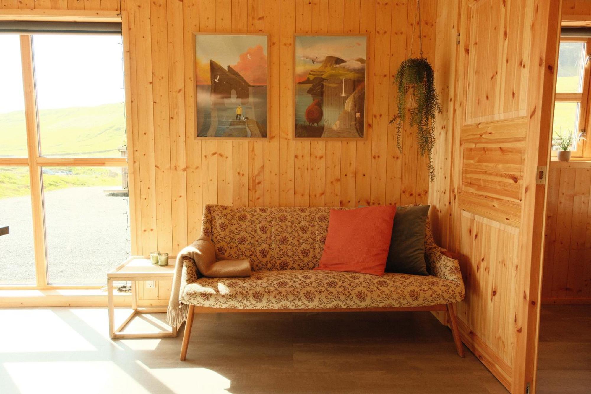 Múlafossur Cottage No 1 by Famous Waterfall in Gásadalur Exterior foto